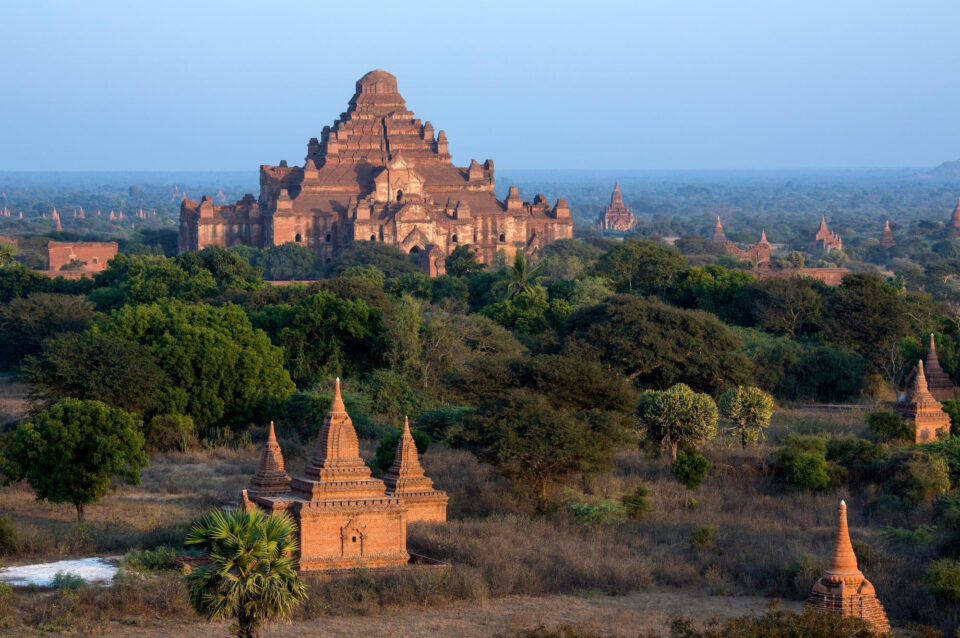 Starożytne miasto Bagan w Birmie